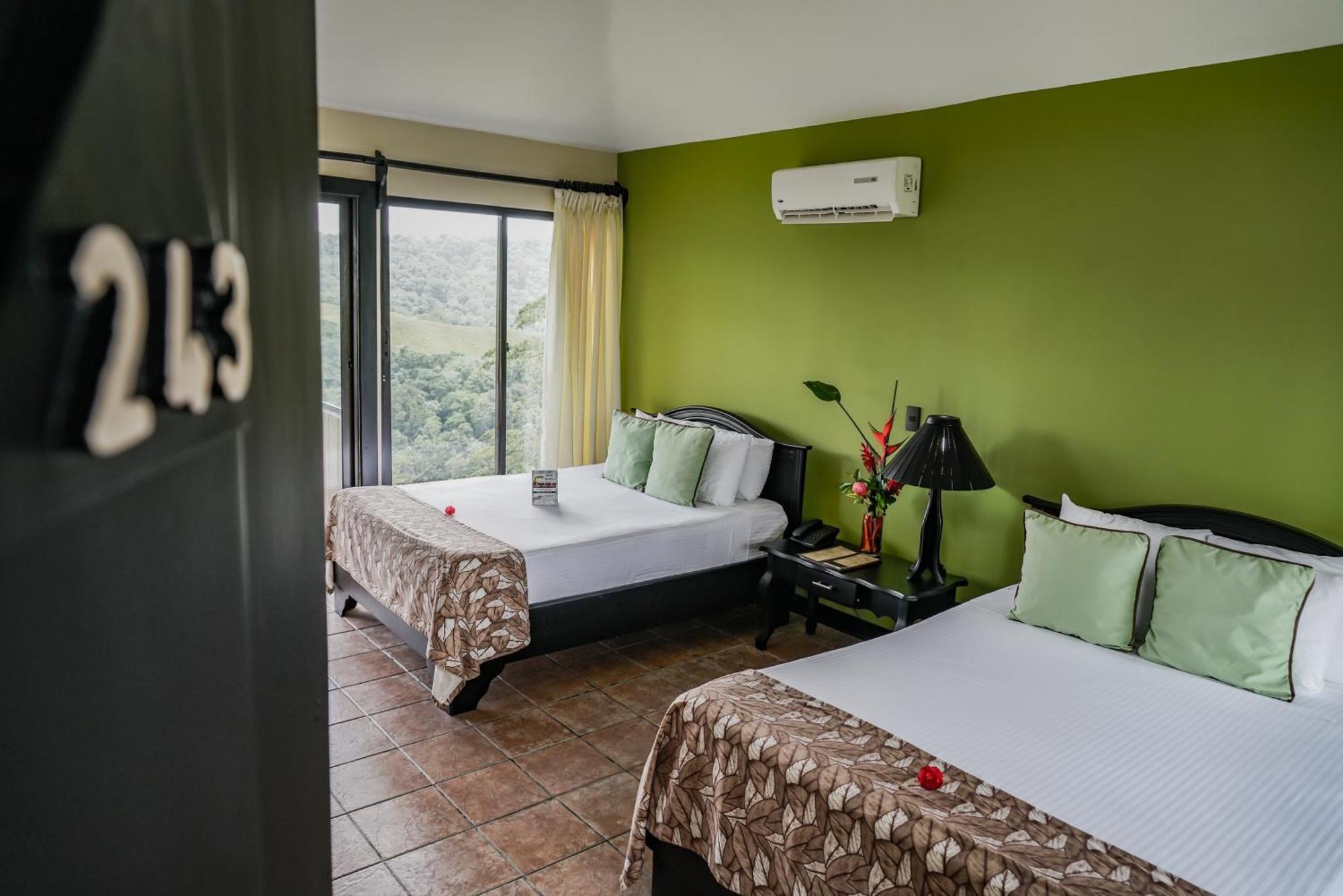 Montana De Fuego Mountain Resort & Spa La Fortuna الغرفة الصورة