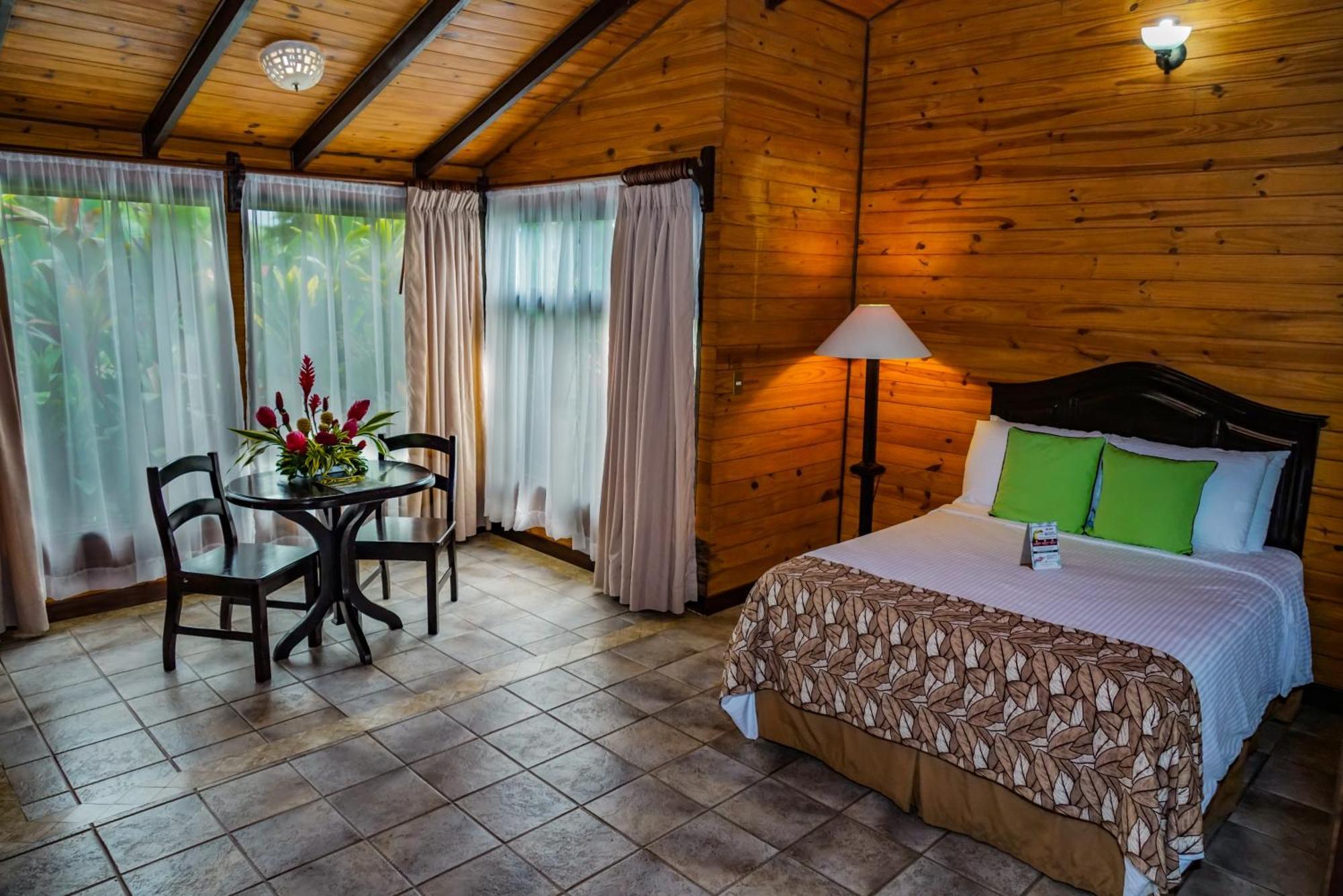 Montana De Fuego Mountain Resort & Spa La Fortuna الغرفة الصورة