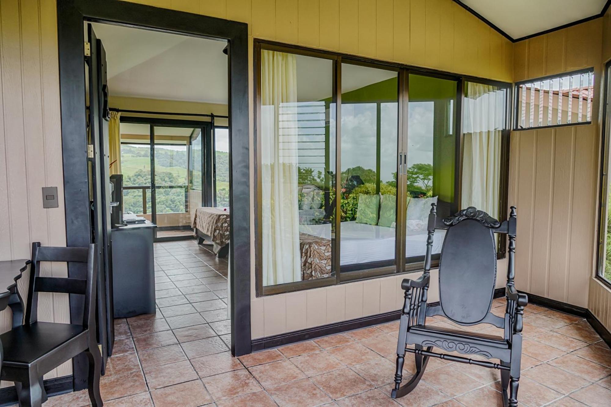 Montana De Fuego Mountain Resort & Spa La Fortuna الغرفة الصورة