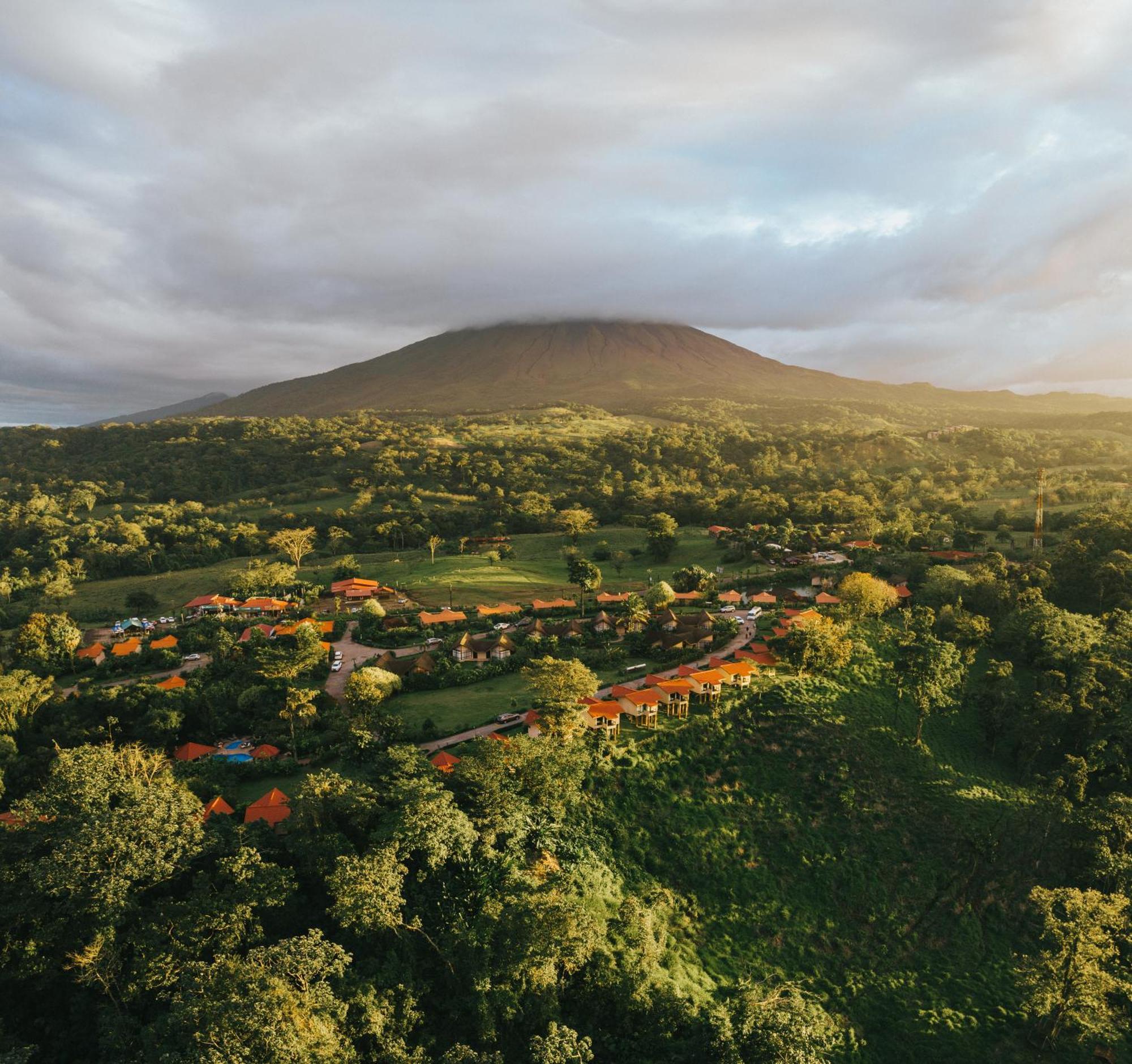 Montana De Fuego Mountain Resort & Spa La Fortuna المظهر الخارجي الصورة